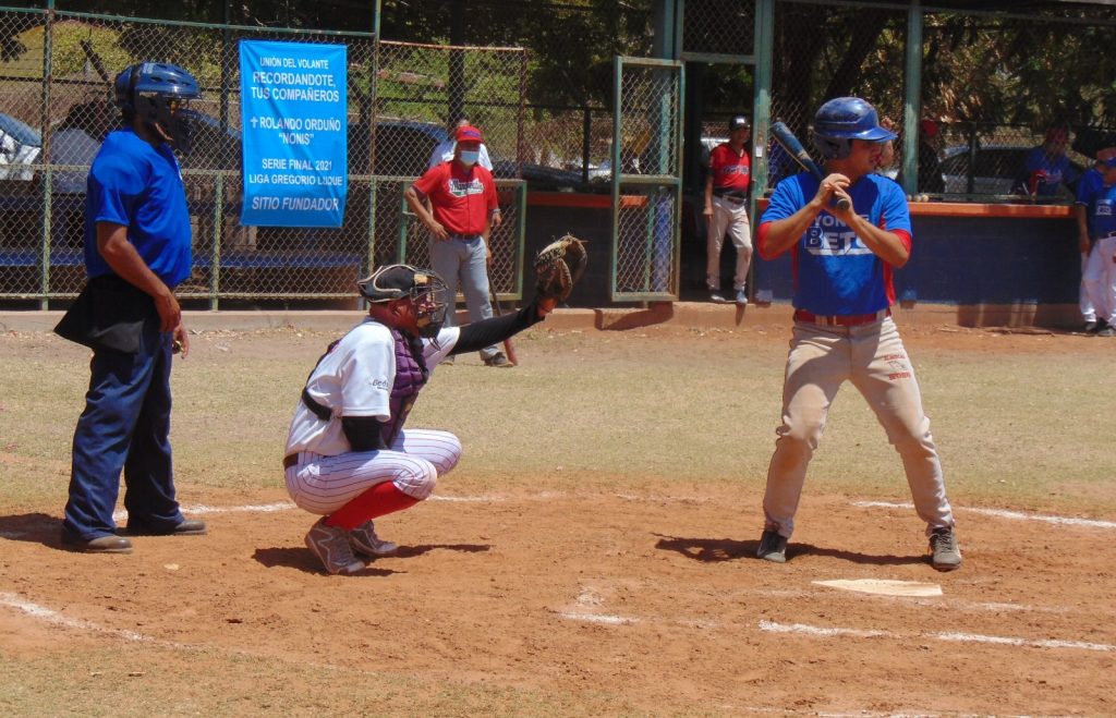 Jugador beisbol ahome liga intersemanal gregorio luque